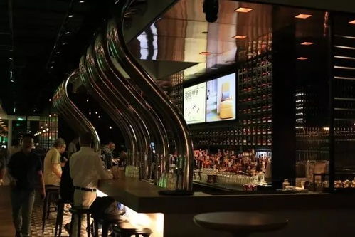 涂鸦健身房 联合办公空间 自带 啤酒厂 工作和生活竟在这潮牌酒店里完美无缝连接